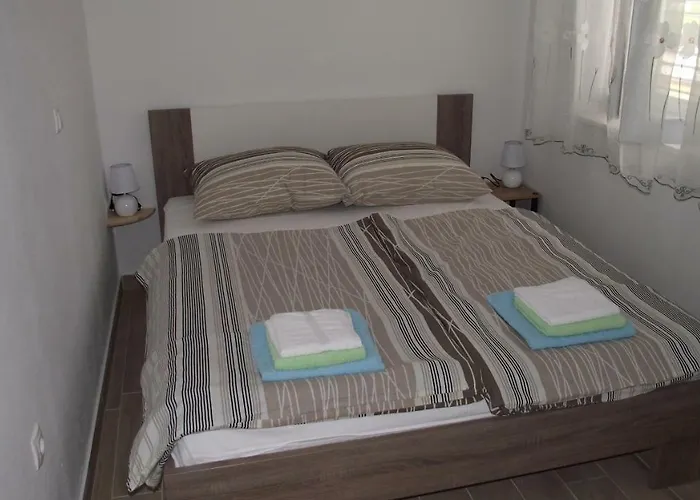 Filip Diklo Apartman Zára