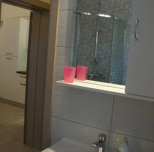 Filip Diklo Apartman Zára