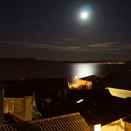 Filip Diklo Daire Zadar