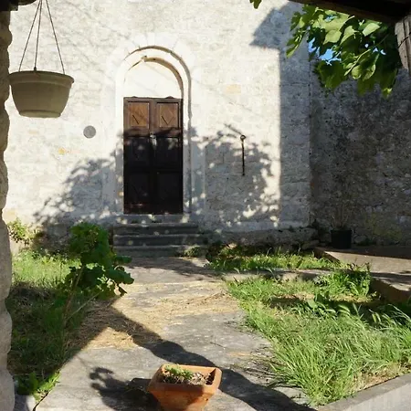 Filip Diklo Daire Zadar